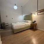 Hotel The Maroon Bottle Thessaloniki
