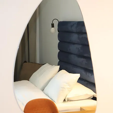 Hotel apartamentowy The Maroon Bottle Luxury 4*