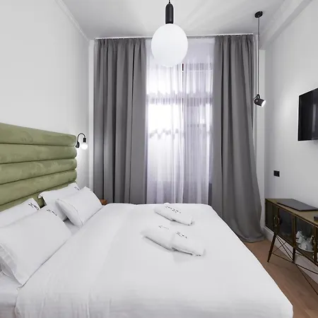 Hotel The Maroon Bottle