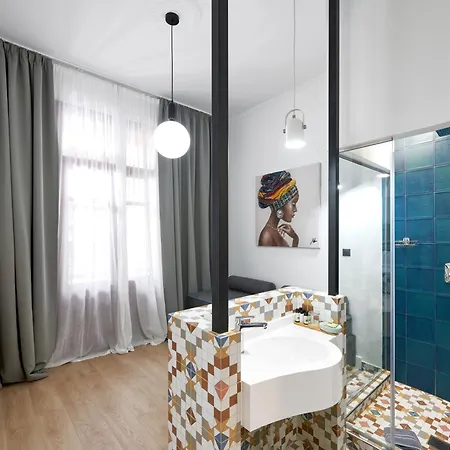 Hotel The Maroon Bottle Thessaloniki