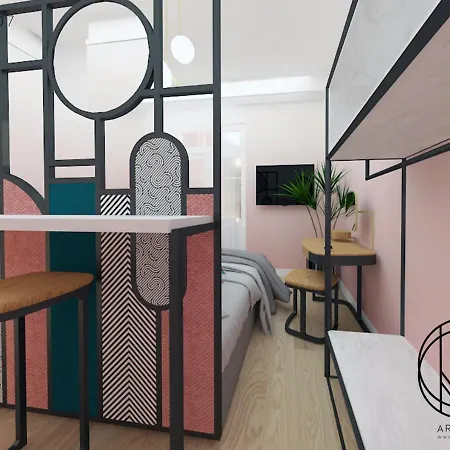 The Maroon Bottle Luxury 4*