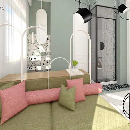 The Maroon Bottle 4*