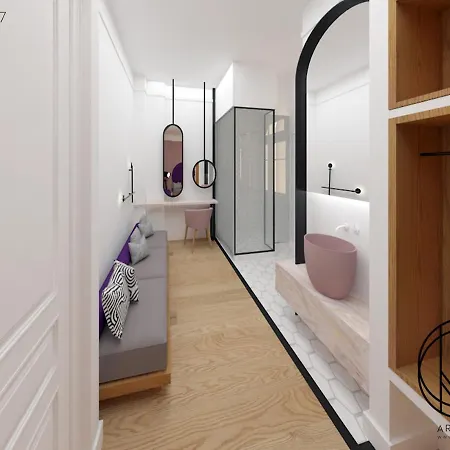 The Maroon Bottle Luxury 4*