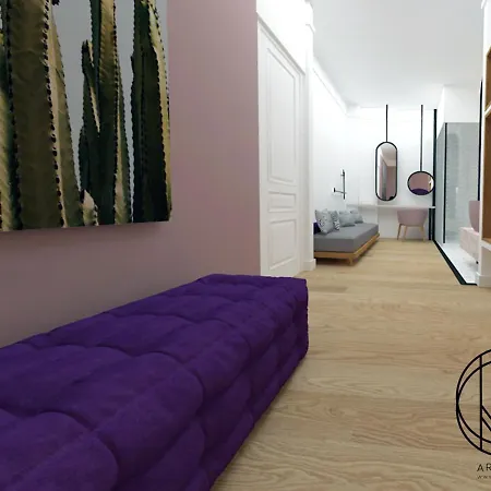 The Maroon Bottle Luxury 4* Thessaloniki