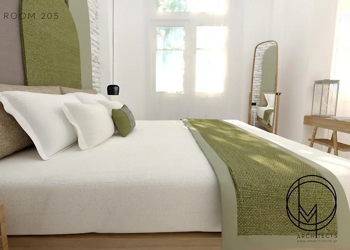 Hotel The Maroon Bottle 4*